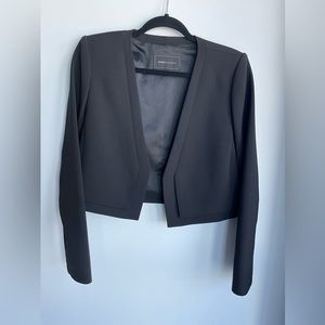 ❤️BCBG MAXAZRIA CROPPED BLAZER IN BLACK SIZE SMALL